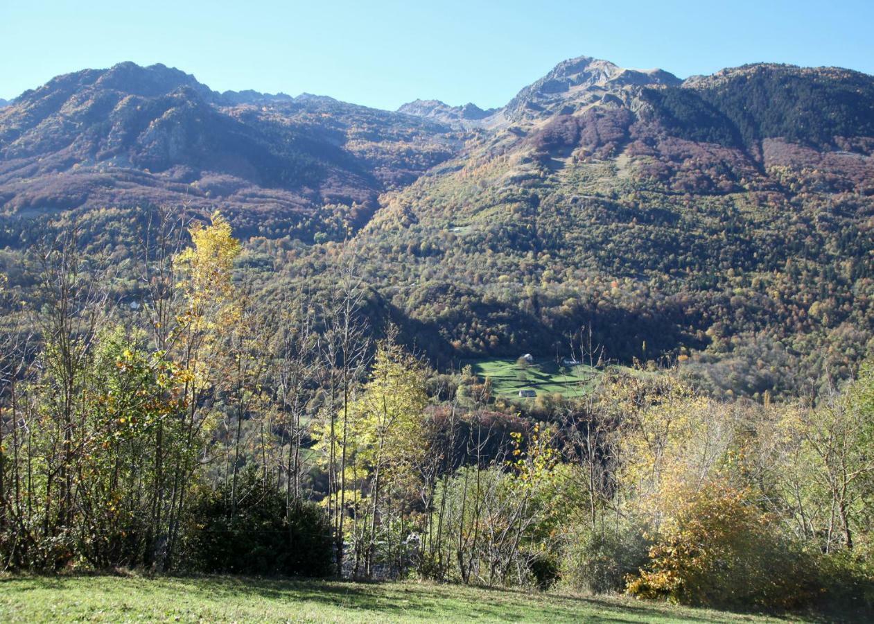 فندق Roulottes Montagne Pyrenees لوز سانت سوفير المظهر الخارجي الصورة