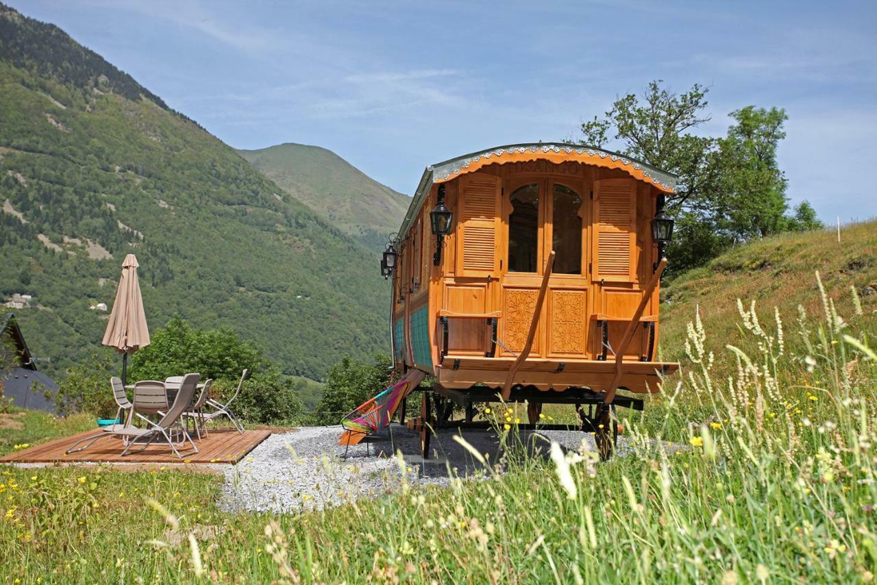 فندق Roulottes Montagne Pyrenees لوز سانت سوفير المظهر الخارجي الصورة