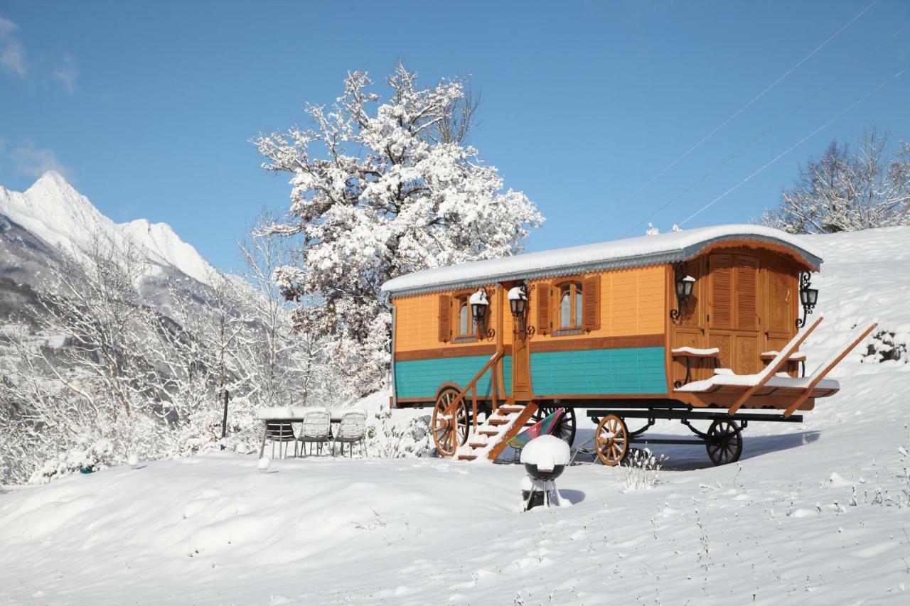 فندق Roulottes Montagne Pyrenees لوز سانت سوفير المظهر الخارجي الصورة
